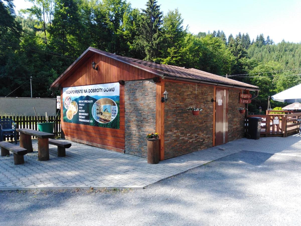 U Vesele Lisky Hotel Hutisko Exterior foto
