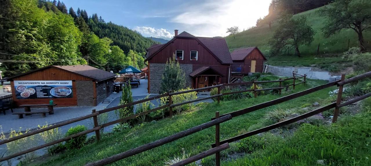 U Vesele Lisky Hotel Hutisko Exterior foto