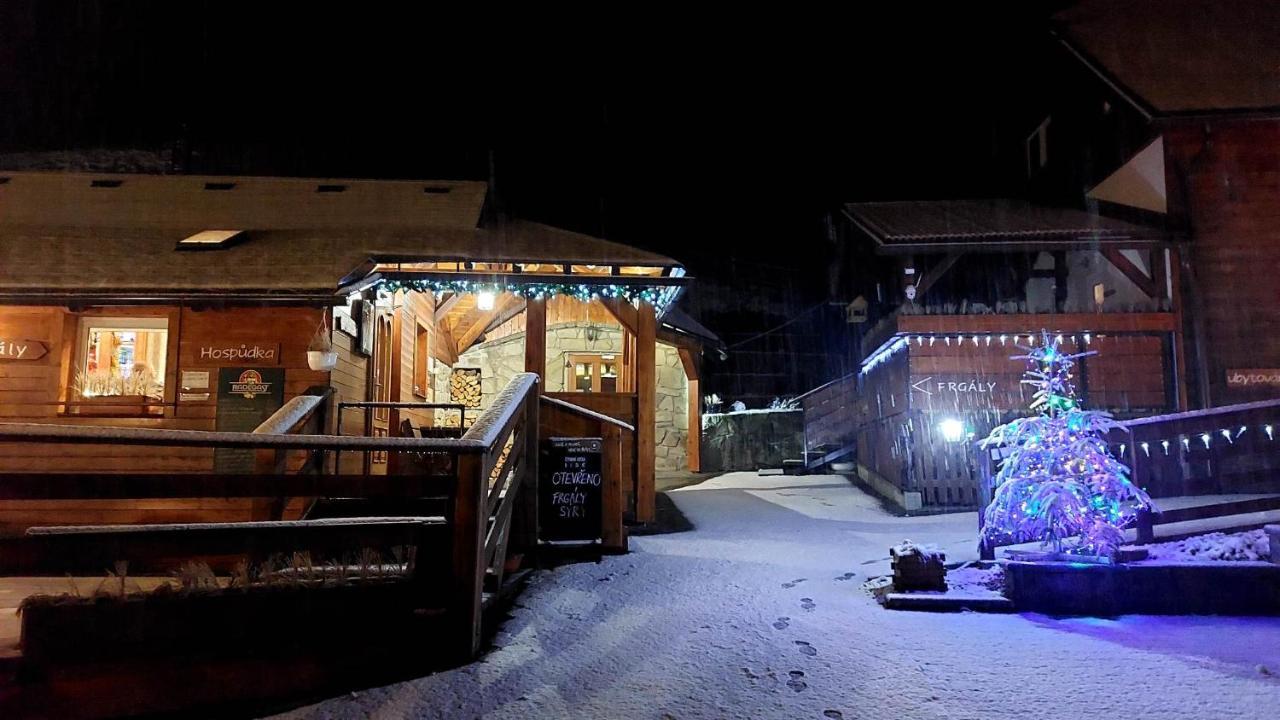 U Vesele Lisky Hotel Hutisko Exterior foto