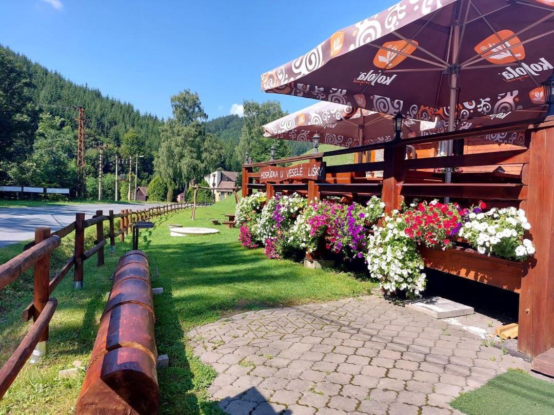 U Vesele Lisky Hotel Hutisko Exterior foto