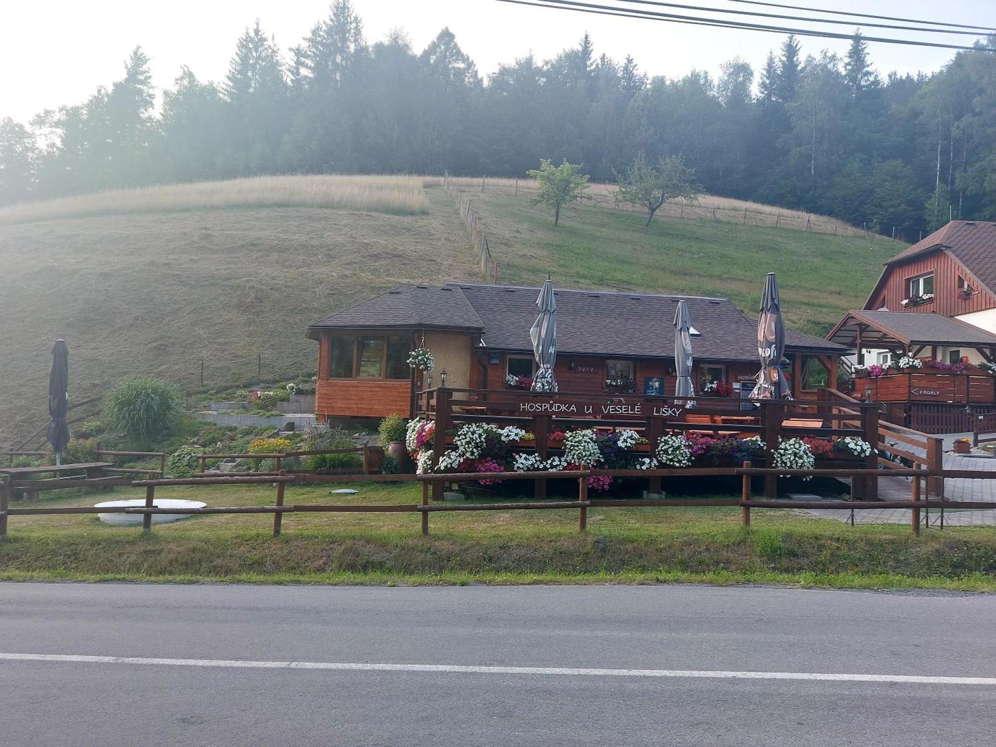 U Vesele Lisky Hotel Hutisko Exterior foto