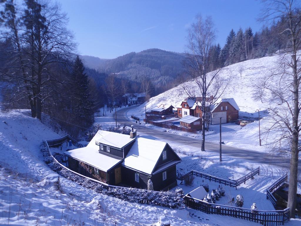 U Vesele Lisky Hotel Hutisko Exterior foto